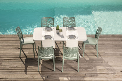 TABLE OLIVER